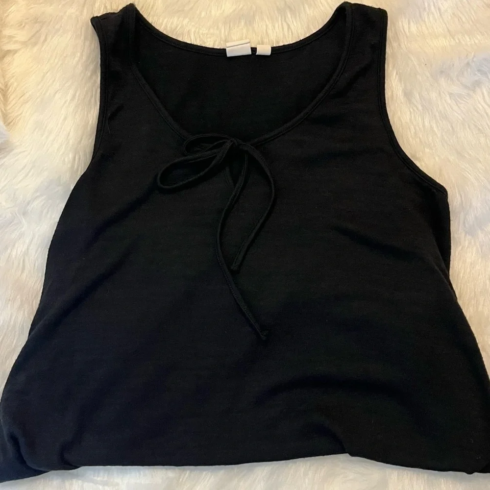 GAP Tie Neck Tank - Picture 3 of 6